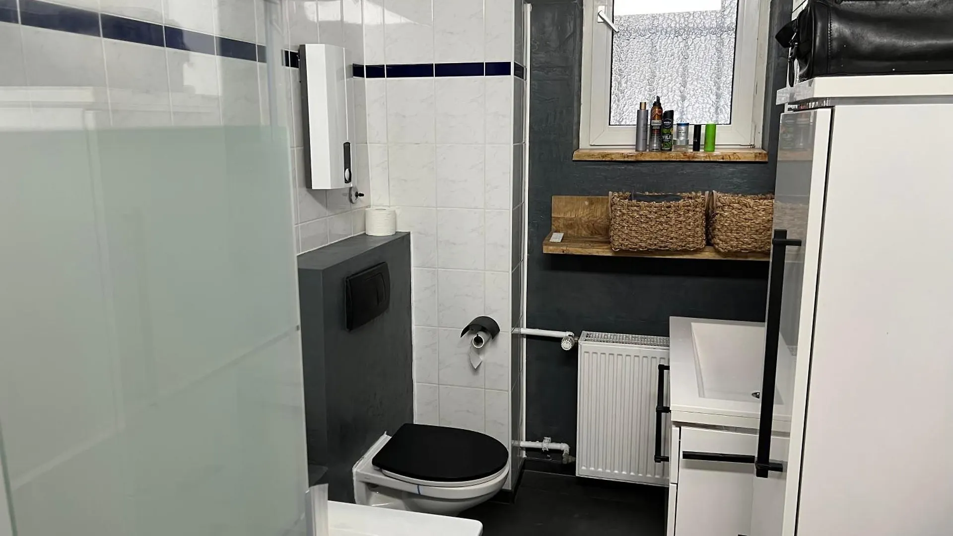 Geraeumige 4-Zimmer-Wohnung Im Familienfreundlichen Westend Mit Balkon Frankfurt am Main Apartment